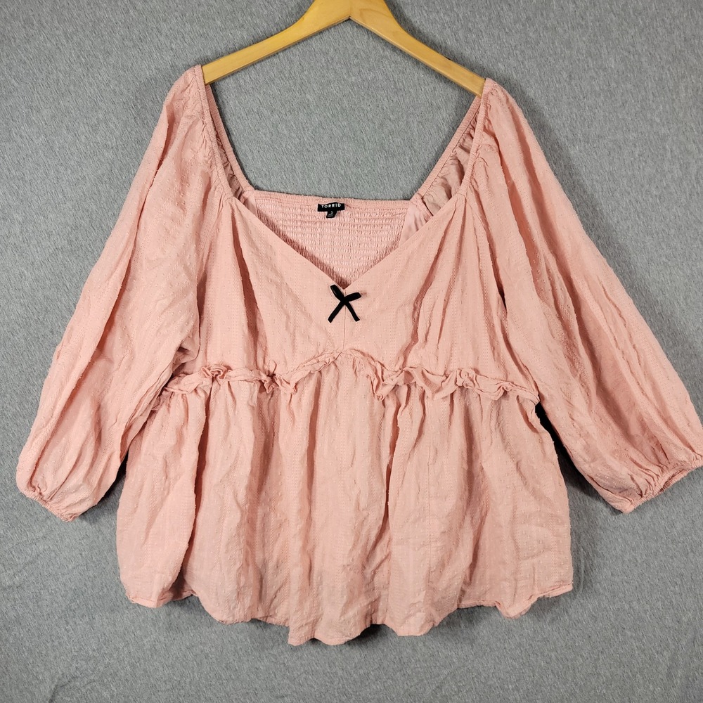 Torrid Peplum Blouse Womens 5 Pink Textured Smocked Bow Babydoll Top
Coquette